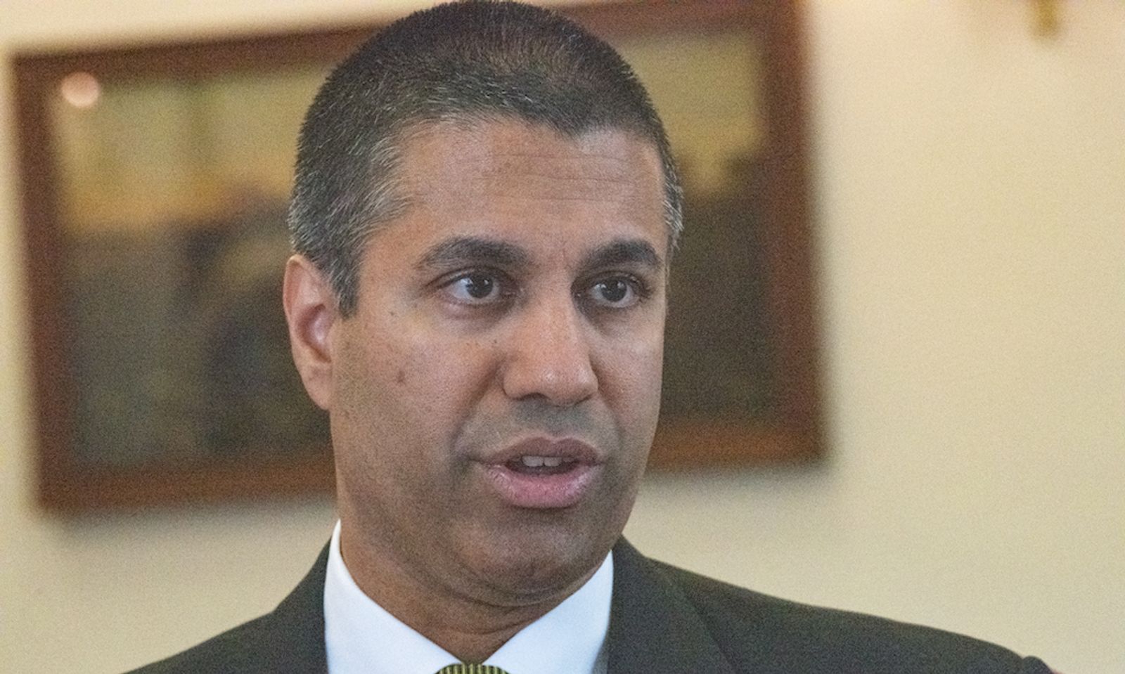 FCC May Scrap System Flooded With Fake Net Neutrality Comments