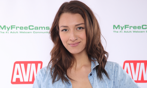 Fresh Faces: Bella Rolland