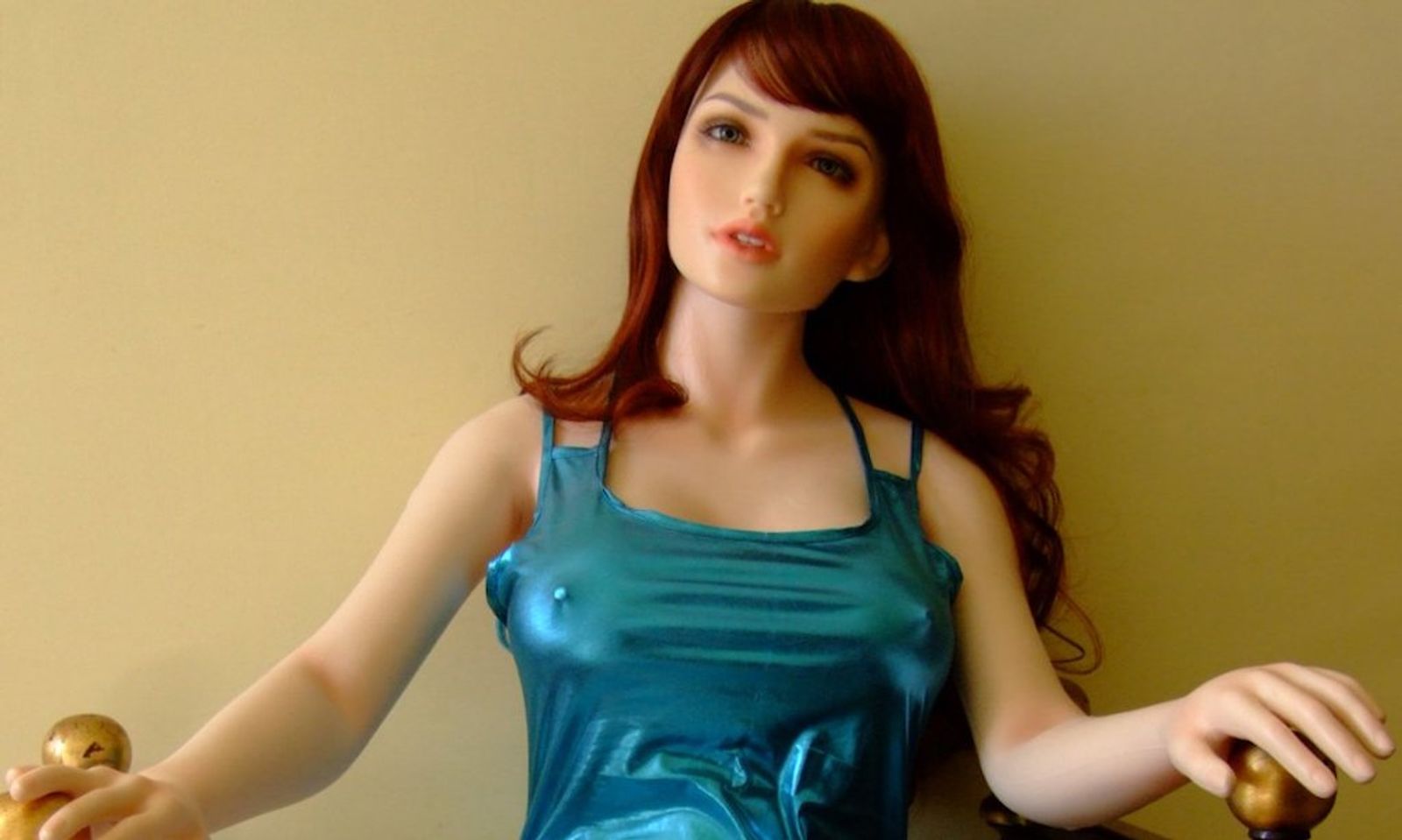 U.K. Mom of 4 Turns Porn Performers Into ‘Lifelike’ Sex Dolls