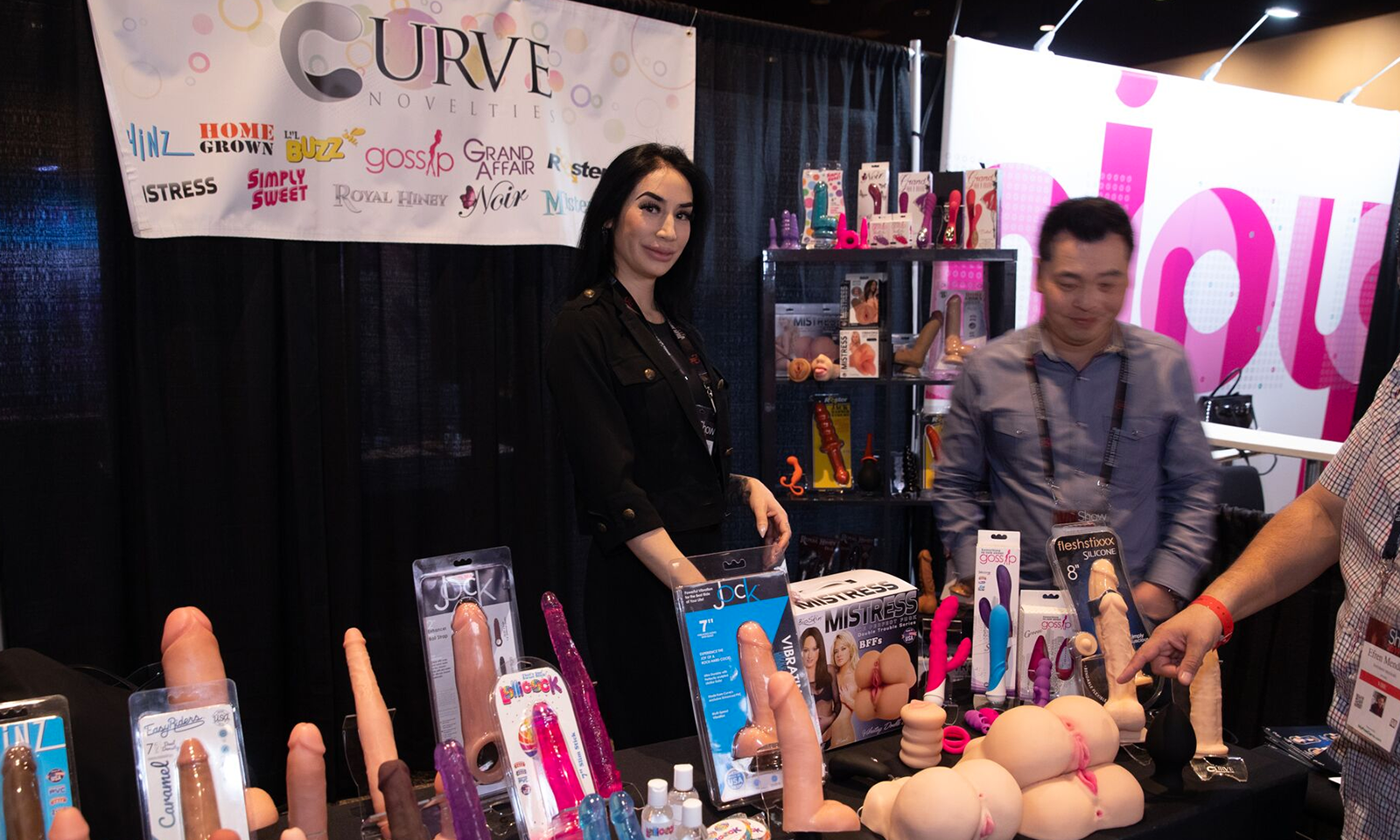 Curve Toys Among Exhibitors at AVN Novelty Expo
