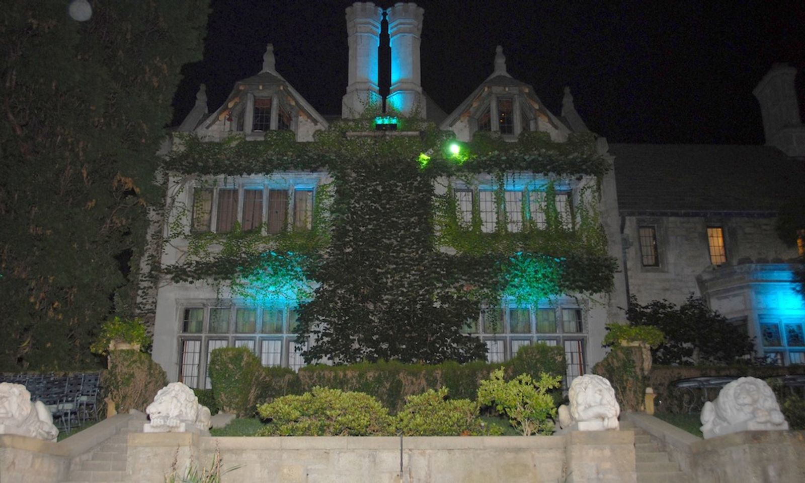Playboy Mansion Is Haunted, But Not By Ghost of Hef, Ex-GF Says