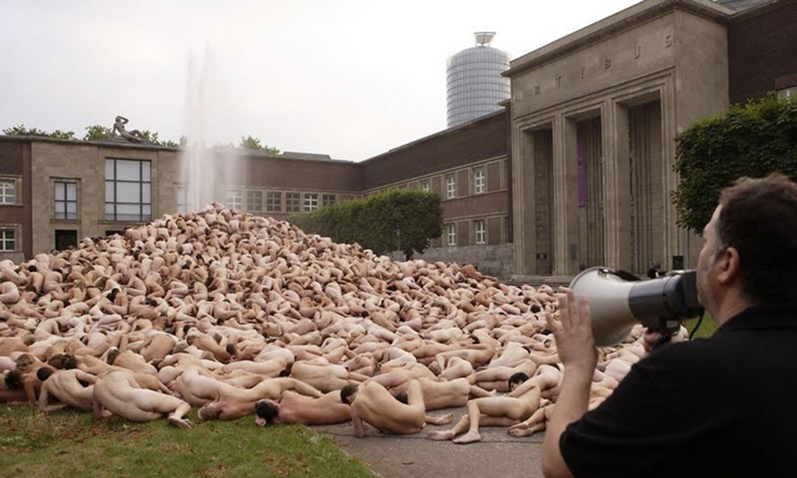 #WeTheNipple Campaign to Get Big Boost From Artist Spencer Tunick