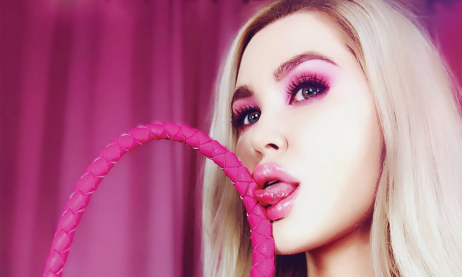 AVN Stars: Interview With Violet Doll