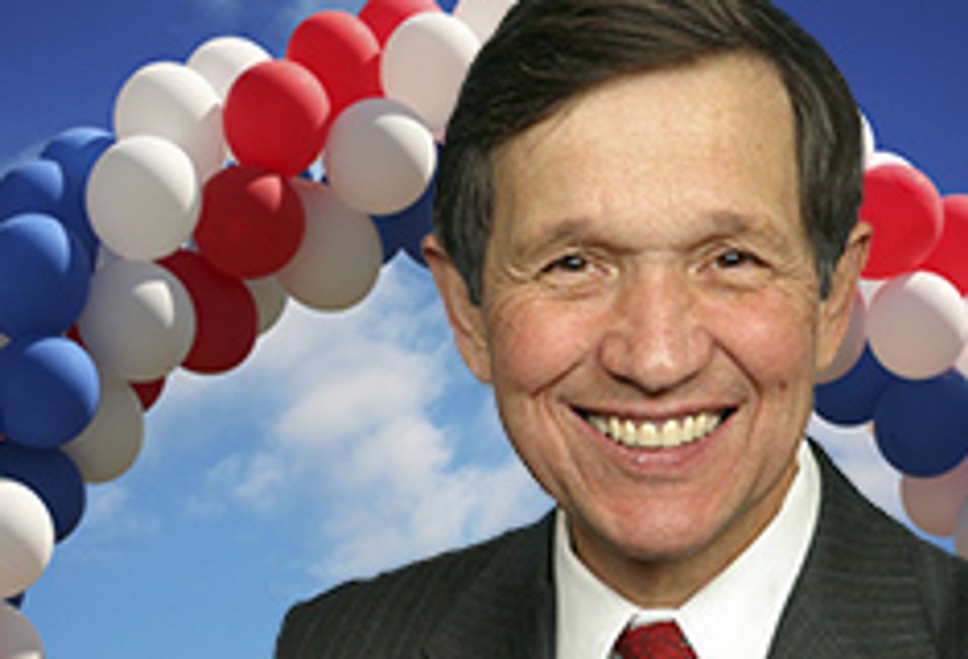 Larry Flynt Holds Fundraiser for Dennis Kucinich