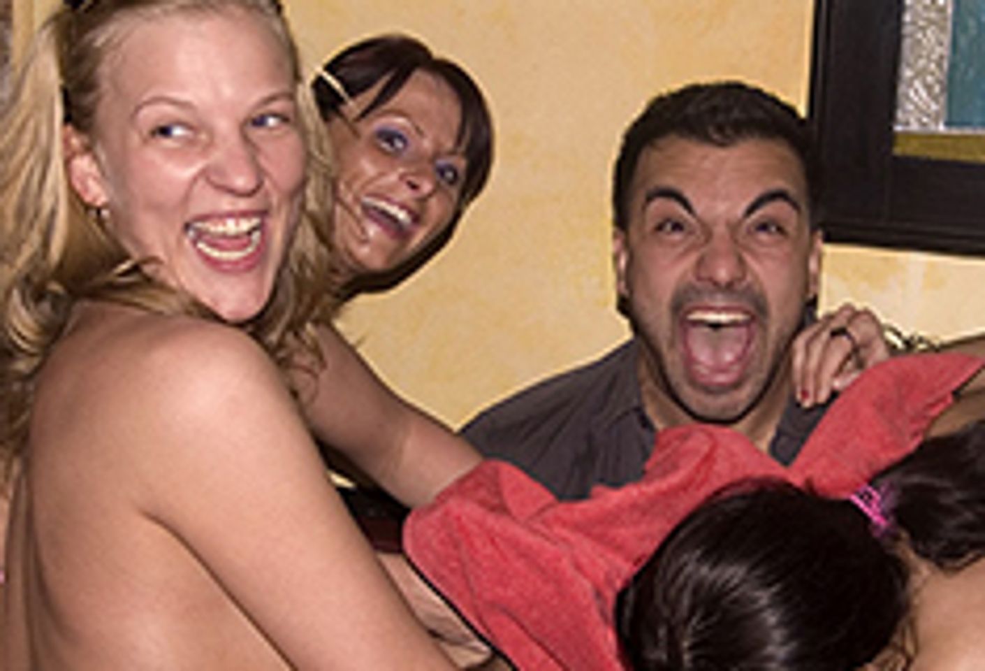 Big Sister Media to Broadcast Live Gang Bang