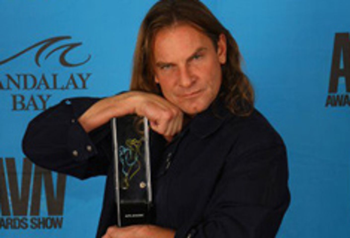 Evan Stone Nabs Male Performer of the Year Award