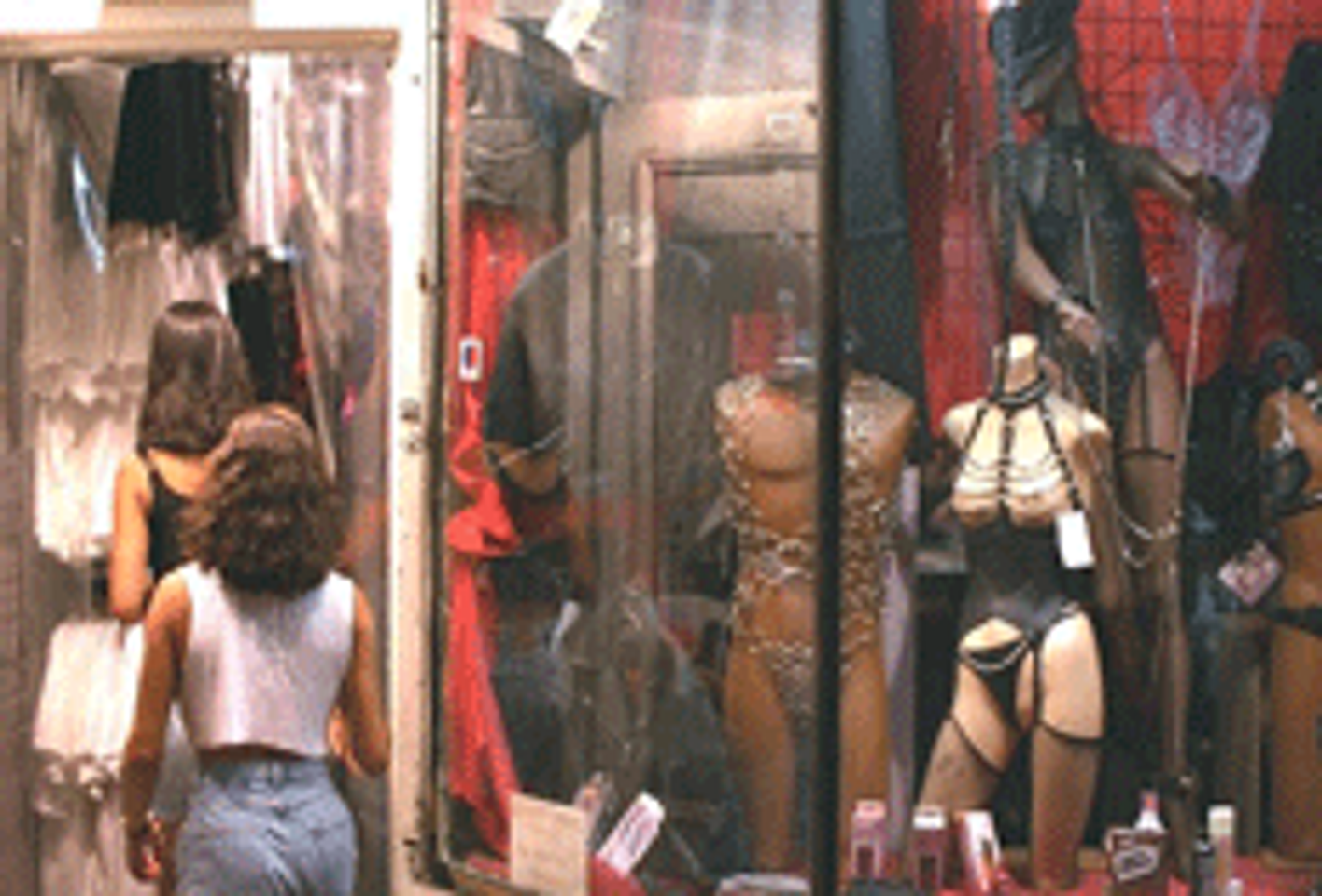 City Tentatively Approves Sex Shop Restrictions