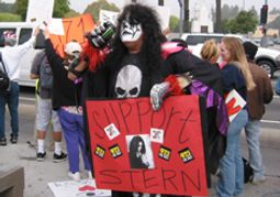 Stern Fans Rally Outside Federal Building in Show of Support