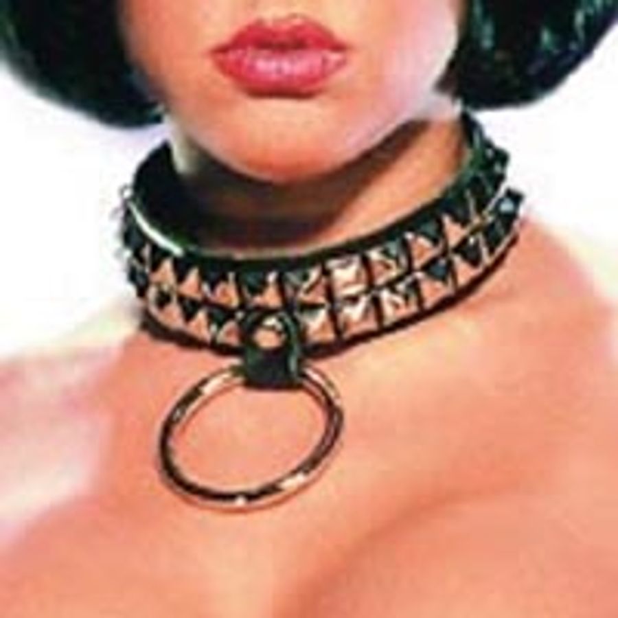 Pamela Pyramid Choker