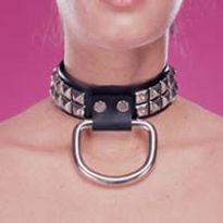 Pyramid Choker