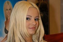 Carmen Luvana to Host Party at South Beach Nightclub This Saturday