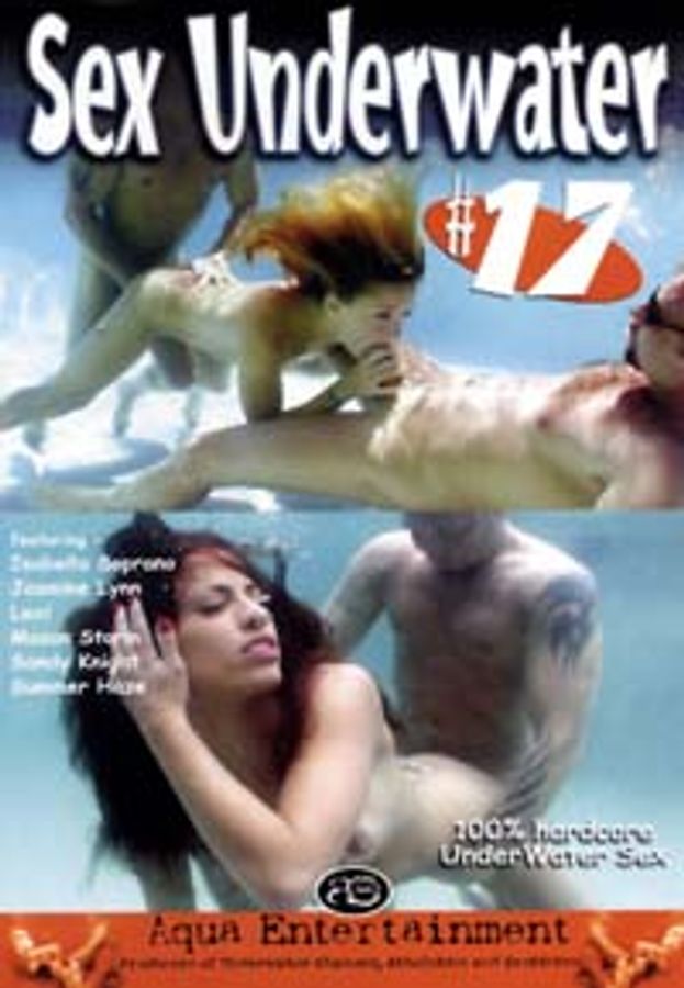 Sex Underwater 17