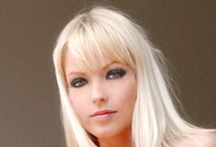 Jana Cova Joins Digital Playground