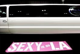 Jenna Attracts Massive Crowds as Erotica L.A. 2006 Opens