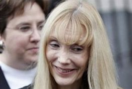 Dominatrix Acquitted in Bondage Death