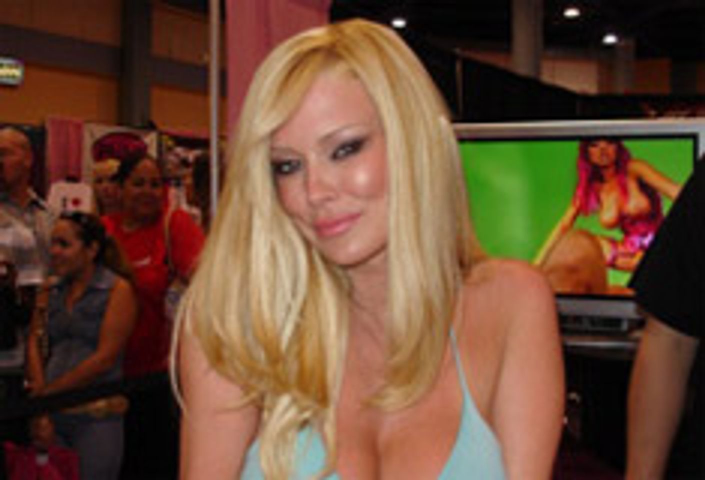 Exxxotica Miami Debuts