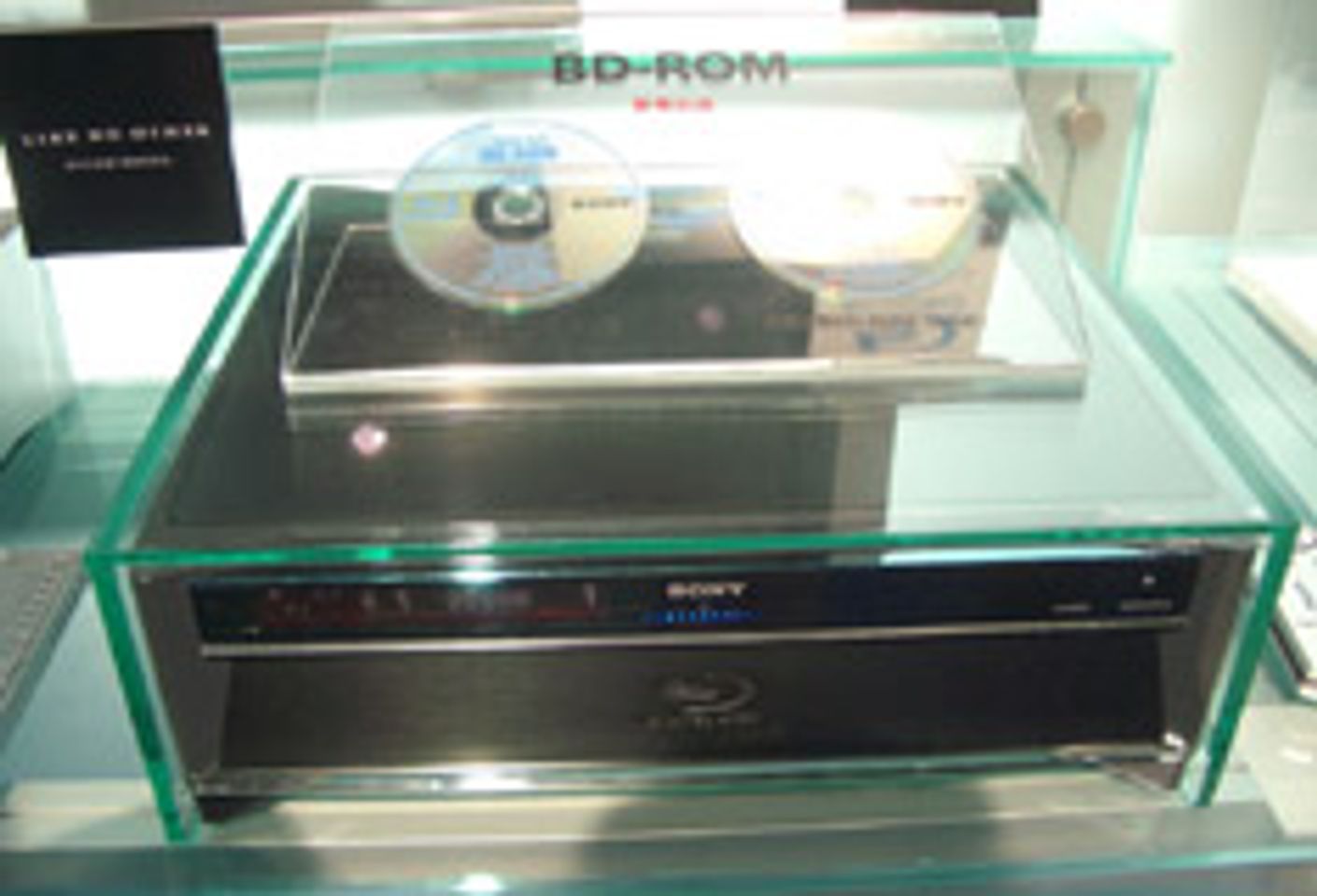 Blu-ray v. HD-DVD Ramps Up: Disney Backs Blu-Ray