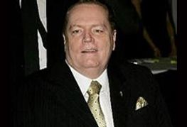 Flynt Addresses Rapt Audience During XBiz Seminar