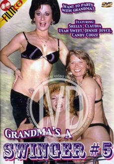 GRANDMAS A SWINGER 05