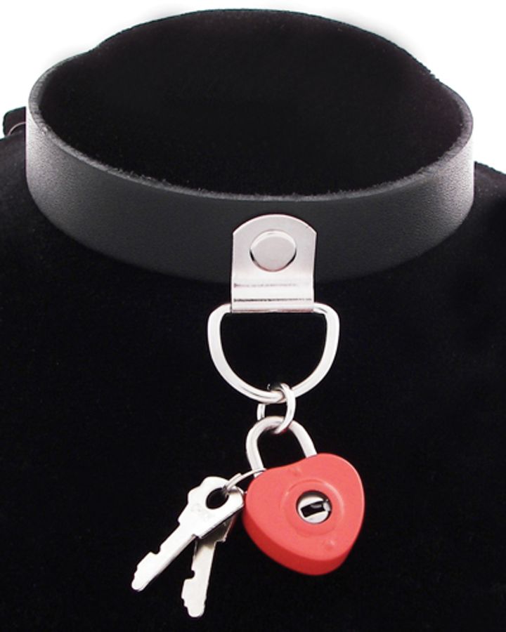 Locking Heart Choker