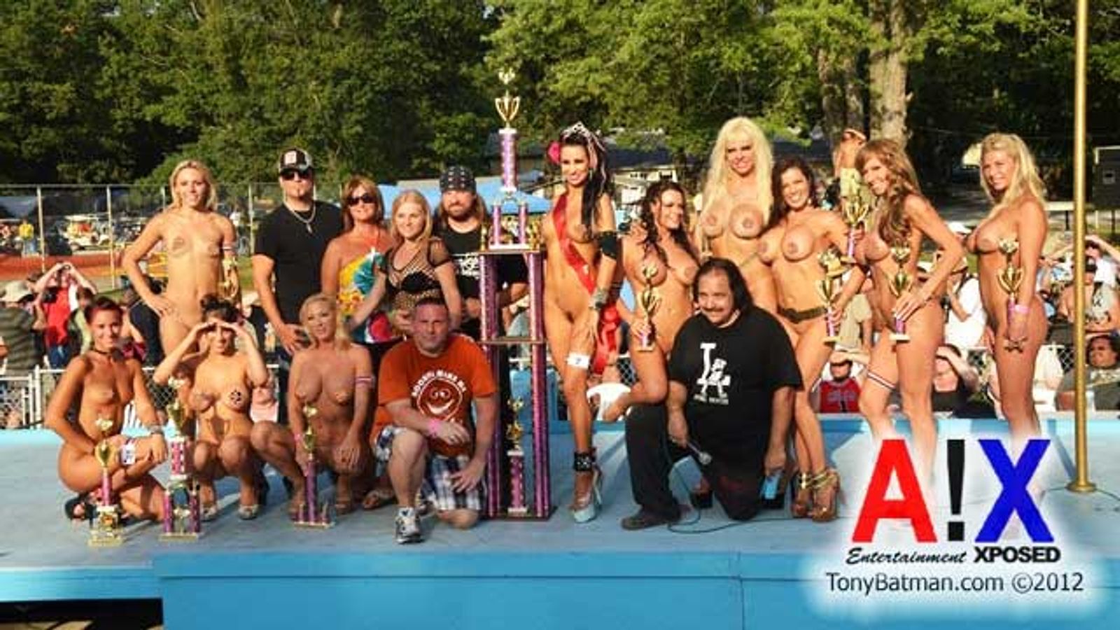 Tony Batman Hosts Nudes-A-Poppin’ This Weekend