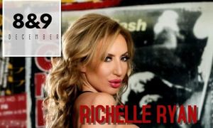 Richelle Ryan Performs Live at Foxy’s Gentlemen’s Club