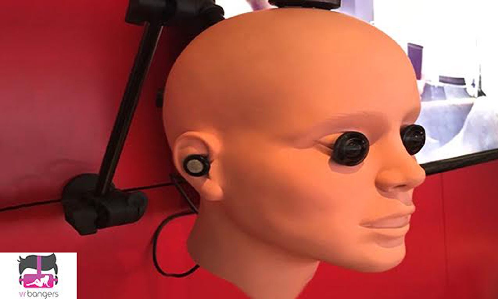 VR Bangers Unveils POV Head Rig at Adult Industry Shows