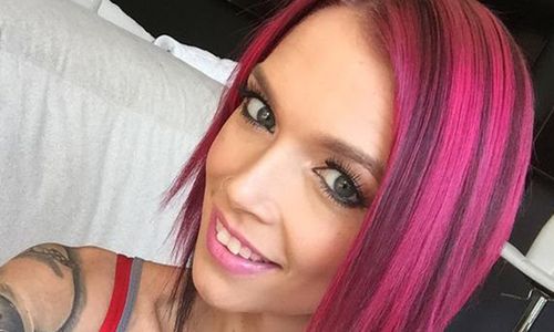 Anna Bell Peaks Going Anal for Her Website