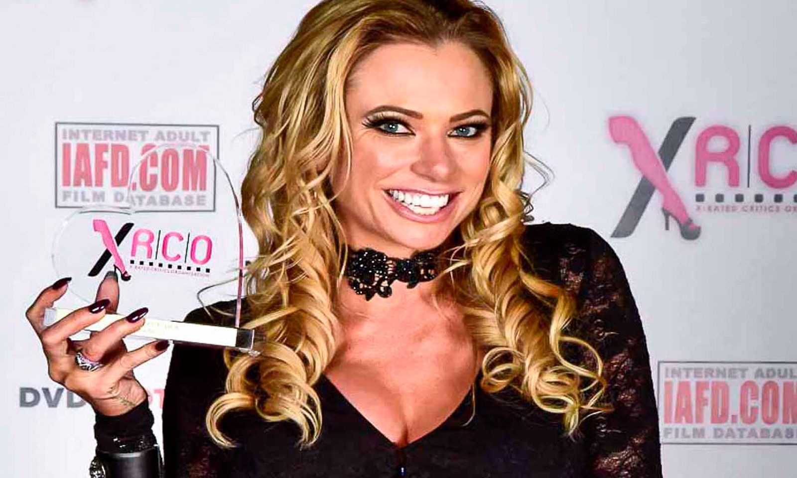 Briana Banks Wins XRCO Best Cumback Award