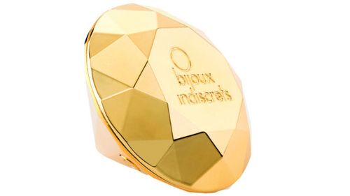 Entrenue's ‘Twenty One’ Massager Shaped Like Gold Diamond