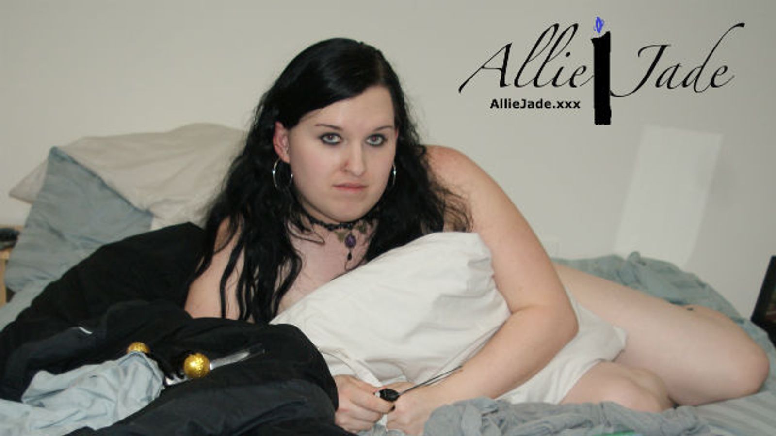 Trans Performer Allie Jade Launches Website with Grooby