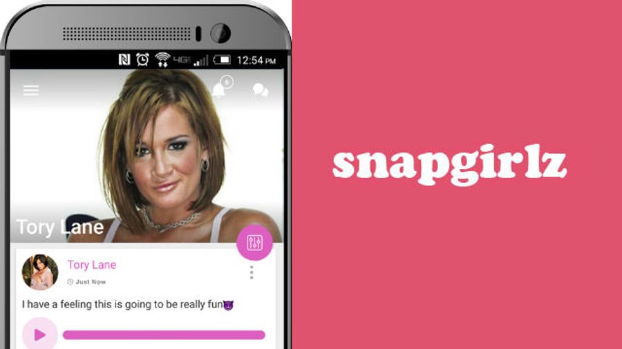 Tory Lane Offers New Mobile Experience Using SnapGirlz App