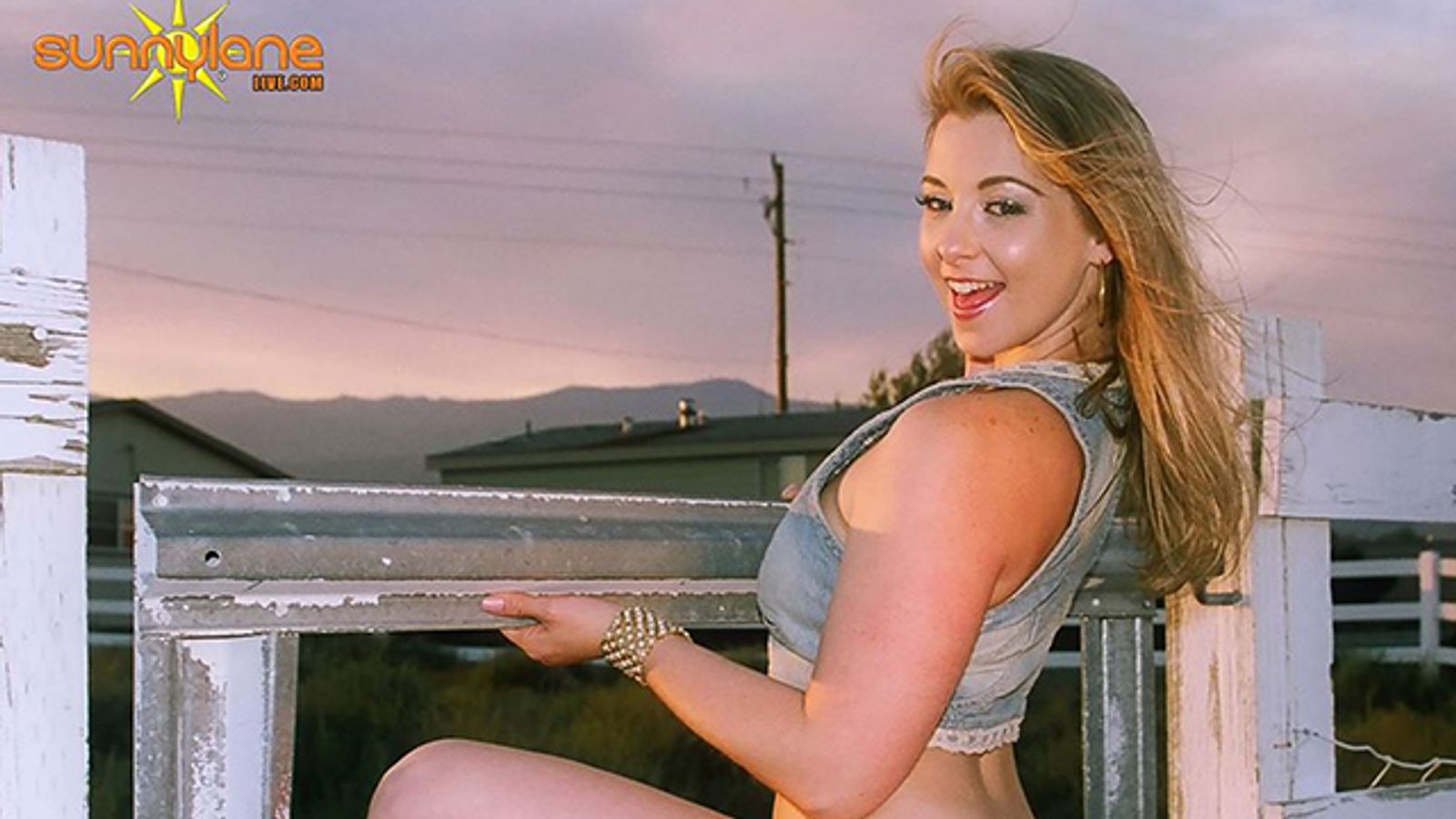 Sunny Lane Celebrates 10 Years in Adult With New Website
