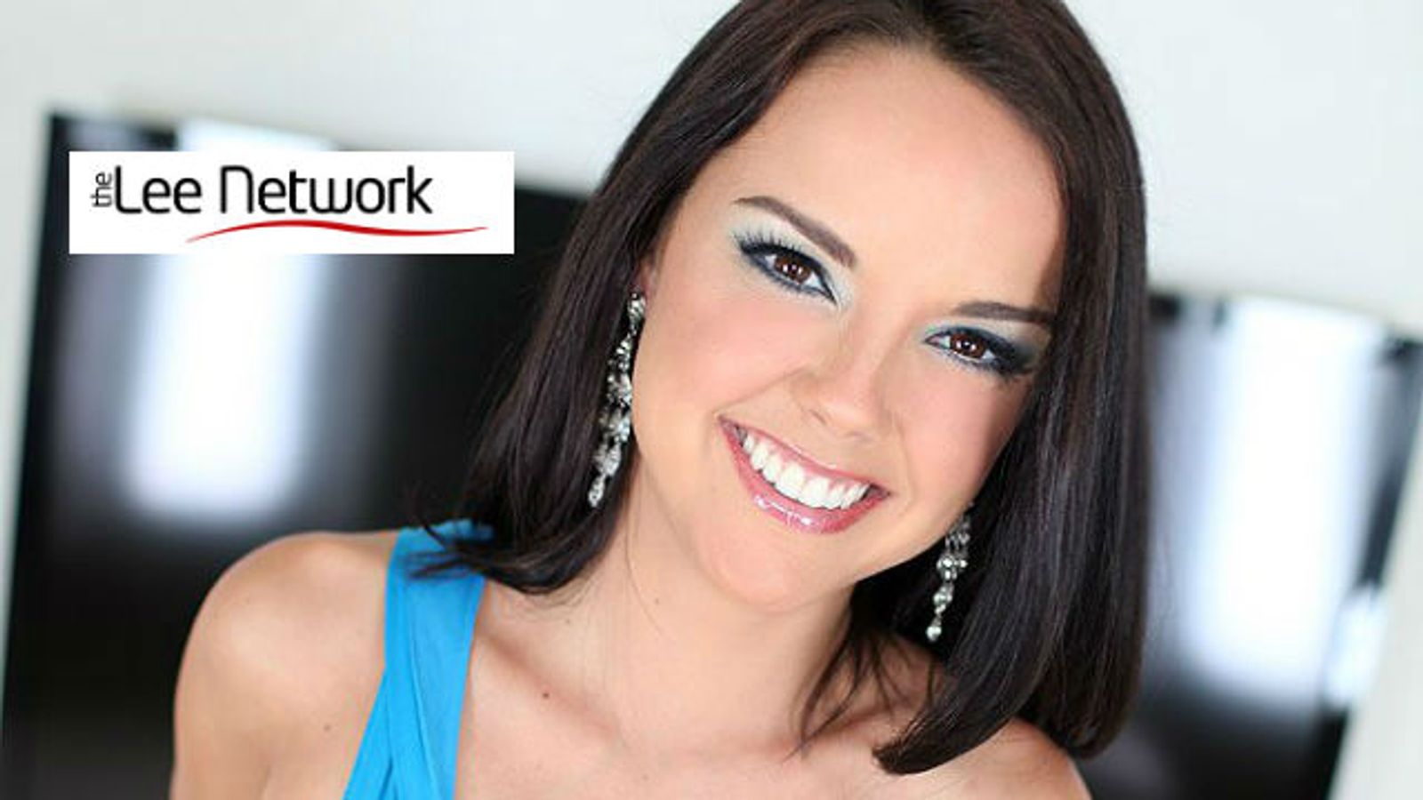 Dillion Harper Joins The Lee Network for Feature Dancing