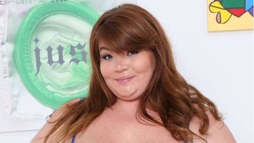 Lexxxi Luxe Fans Get Chance To Honor Her Boobs