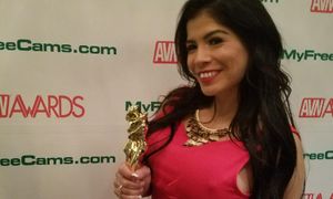 Alexis Amore Inducted Into AVN Hall of Fame