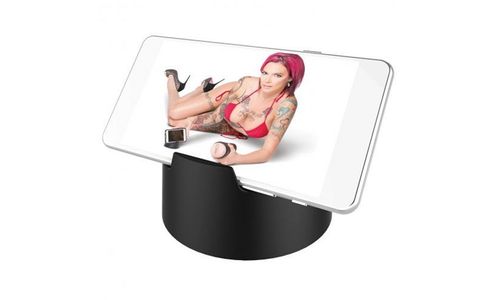 Anna Bell Peaks Marks Birthday With Pornstar Signature Series