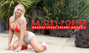 Playboy Model Paisley Porter  Signs With Nexxxt Level