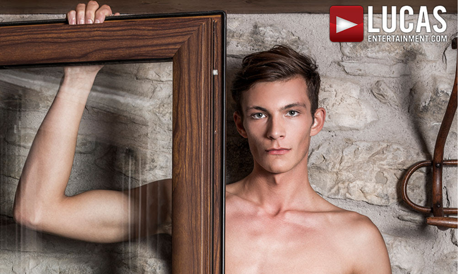 Model Braxton Boyd Now Exclusive With Lucas Entertainment