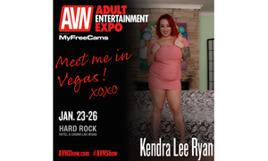 Kendra Lee Ryan Ready To Mingle With Fans at AEE