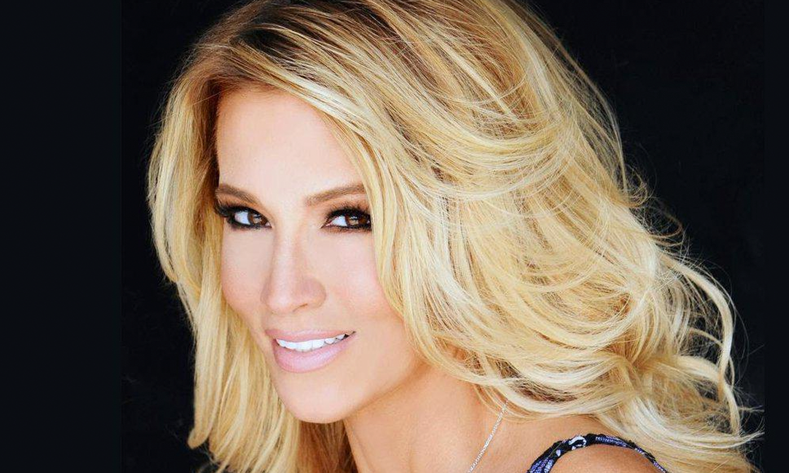 Jessica Drake Hosting Seminars at Sexy Suz’s 10th Anniversary