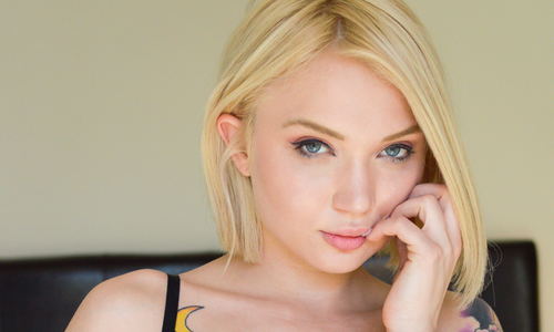 Dakota Skye to Meet Fans During June Exxxotica Portland