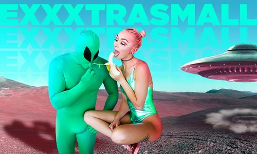 Chloe Temple Gets Alien Dick in New Area 51 Scene on ExxxtraSmall