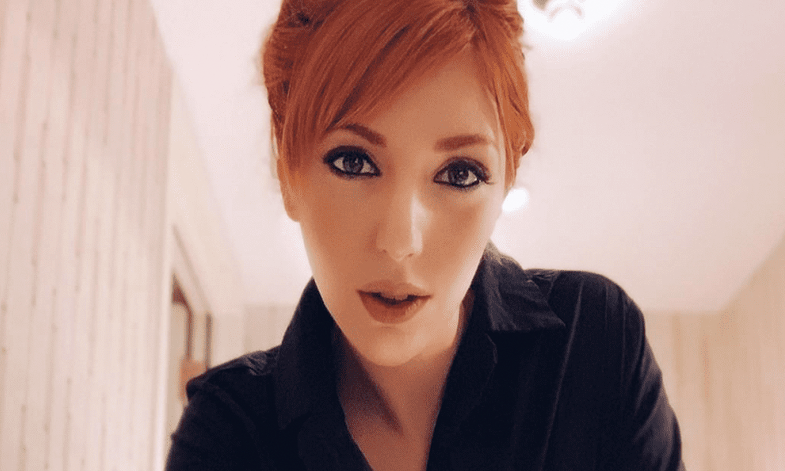 Lauren Phillips In Charge for New KinkVR Scene