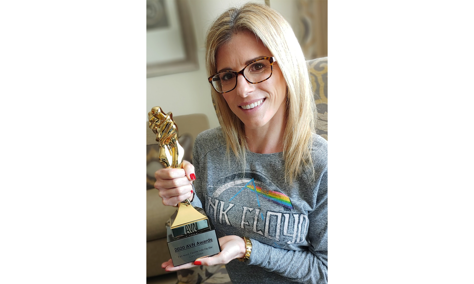 Cory Chase Wins AVN Fan Award for Favorite Indie Clip Star