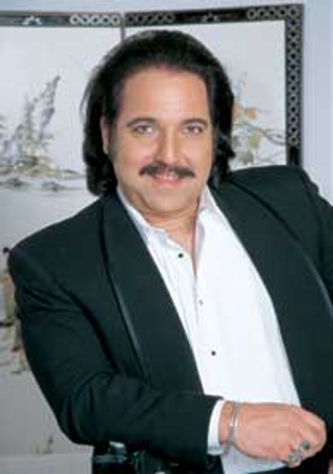Ron Jeremy Shows Off His 10-Pack!